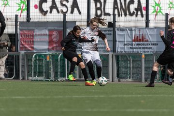 Bild 48 - B-Juniorinnen St.Pauli - C-Juniorinnen SV Steinhorst : Ergebnis: 1:2